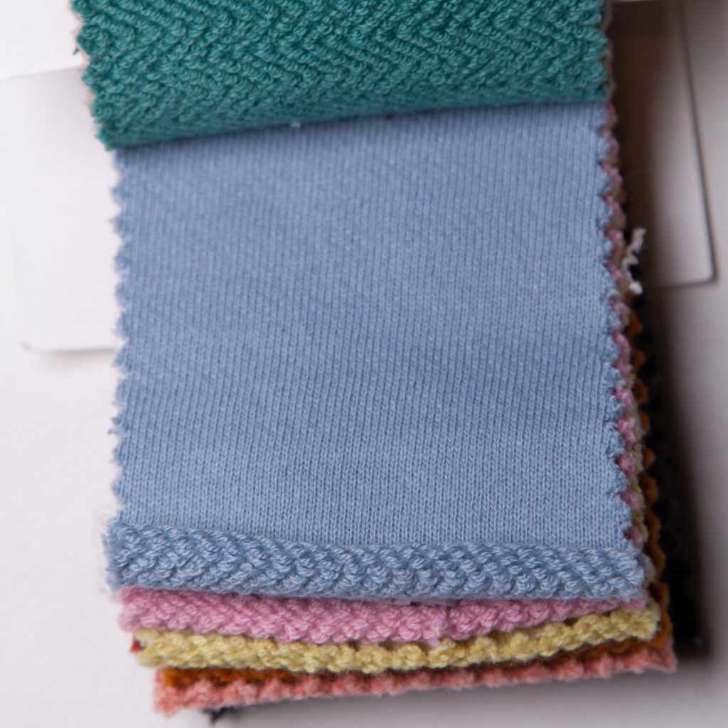 strawberryblue_herinbon-terry_c100-9